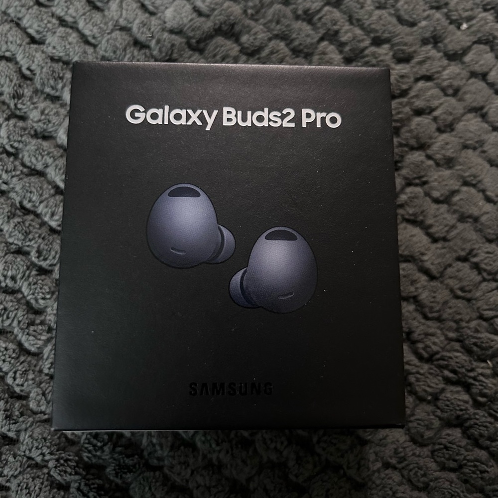 Samsung Galaxy Buds2 Pro Earbuds- Graphite ~ NEW